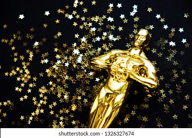 Moscow, Russia - January 31, 2019: Oscar Gold Statue Trophy On A Black Background, Symbol Of The Victory Of The Actor In His Profession. Editorial