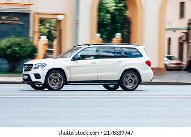 Moscow, Russia - July 2022: Mercedes GL SUV In The City Road. Fast Moving White Premium Crossover Car On The Street With Blurred Background.