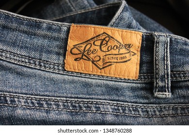 lee jeans company