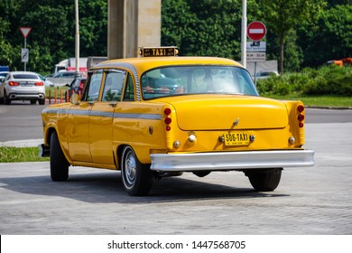 Moscow, Russia - May 30, 2019: Checker Marathon Taxi Car Produced By The Checker Motors Corporation In Moscow.