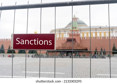 Moscow, Russia November 01, 2020: The Moscow Kremlin Behind A Metal Fence, The Concept Of The Iron Curtain