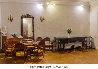 Moscow, Russia – November 10, 2017. Interior view of the hall at Tolstoy Estate-Museum, winter home of Russian writer Leo Tolstoy during the 1880s and 1890s. 