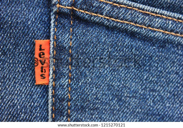 levis red tag