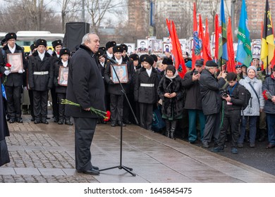 
MOSCOW, RUSSIA, POKLONNAYA HILL-FEBRUARY 15, 2020: Solemn Ceremony Of Laying Flowers At The Monument To Soldiers-internationalists/26th Anniversary Of The Withdrawal Of Soviet Troops From Afghanistan