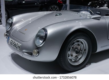 Moscow / Russia - September 8, 2012: Moscow International Automobile Salon. Porsche Retro Car