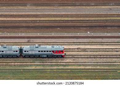 Moscow, Savelovsky Railway Station, Russia, October 16, 2021 Railroad, Diesel Locomotive At The Railway Station. Top View. Cargo Transportation. Rzd Logistics.