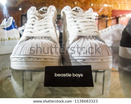 Moscow Adidas Photo March Exposition Stock 2015 Rare 2 Sneakers xoerdBCW