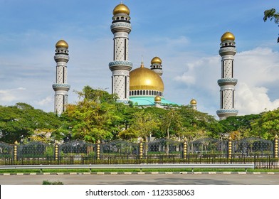 Mosque Jame Asr Hassanal Bolkiah In Brunei