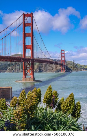 The most famous bridge of the world, the Golden Gate Bridge in San Francisco 