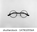 The Most Iconic Shape of Glasses That Have Been Ever Used by Every Iconic Famous People All of Time.