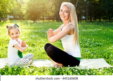 68 Indian Mother Daughter Meditation Images, Stock Photos & Vectors ...