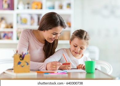 Mother   daughter drawing

