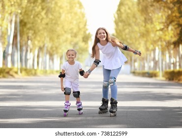 3,098 Mother daughter skating Images, Stock Photos & Vectors | Shutterstock