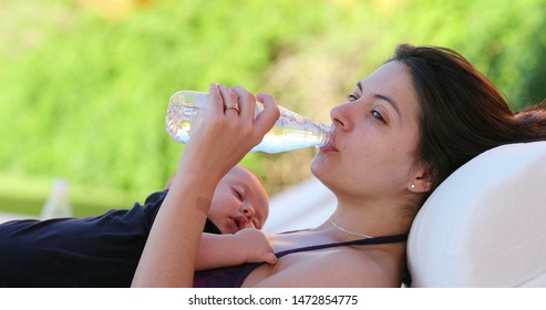 Sleeping drinking mom. Drinking mom сон. Красивая mother drunk,. Молодой человек облизывает свою мать и пьет воду. Thirsty mom.
