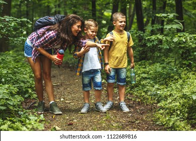 3,735 Child Watching The Birds Images, Stock Photos & Vectors ...