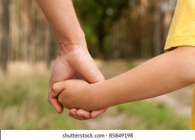 Parent Child Holding Hands Images Stock Photos Vectors Shutterstock