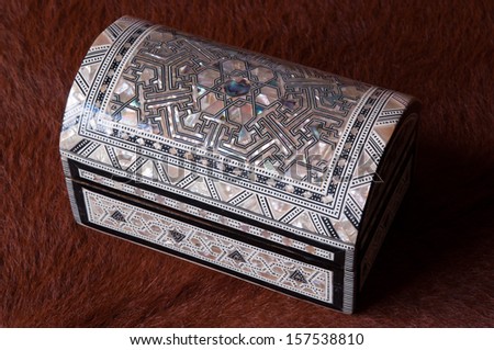 Mother of pearl parquetry box