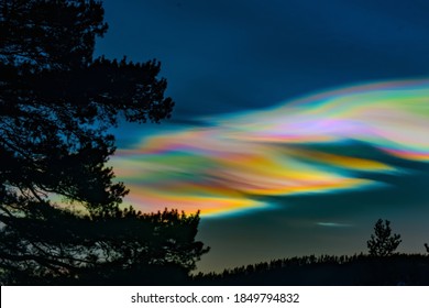 Mother-of-pearl cloud in Norway 245 - Powered by Shutterstock