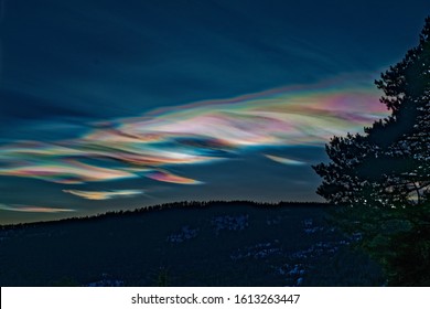 Mother-of-pearl cloud in Norway 260 - Powered by Shutterstock