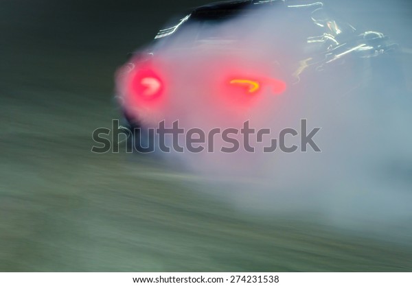 motion blur\
photo speed light of car stop\
lamp.