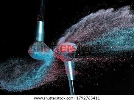 motion effect when two makeup brushes collide