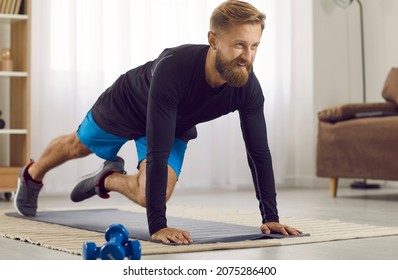 669 Plank on knees Images, Stock Photos & Vectors | Shutterstock