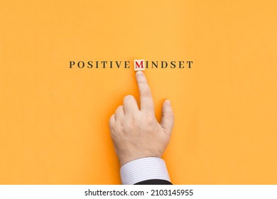 Motivating Inscription Positive Mindset, Which Encourages You To Tune In To Positive Thinking And A Positive Perception Of The World Around You.