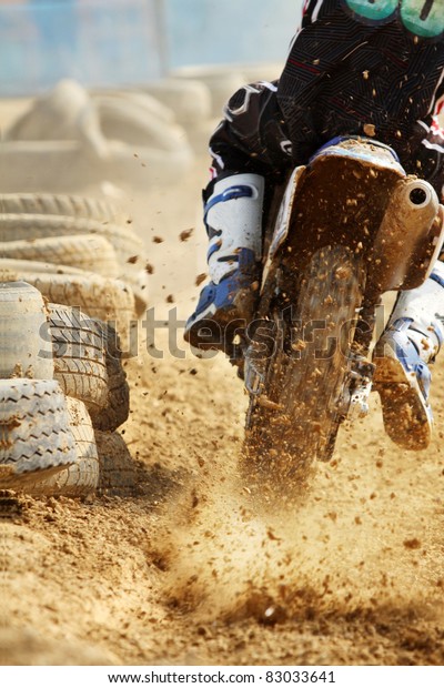 motocross bike increase\
speed in track