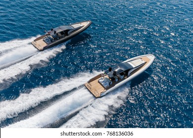 2.038 Boats Hd Bilder, Stockfotos und Vektorgrafiken | Shutterstock