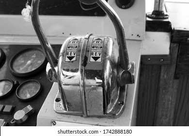 Motor Boat Throttle Control Levers