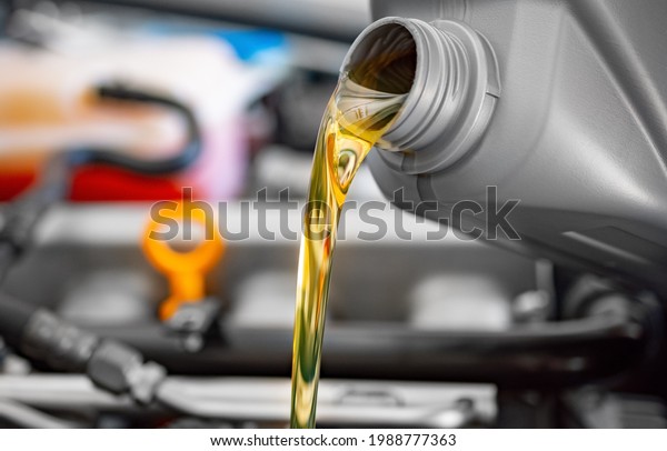 Motor oil, car engine\
closeup