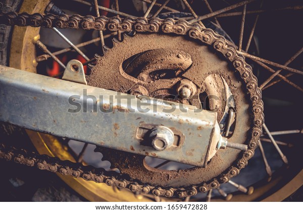 \
Motorcycle chains are used\
heavily.