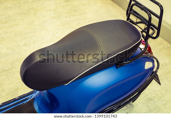 Motorcycle classic seat .Big\
Bike seat.