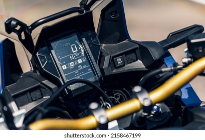 Motorcycle Digital Dash With Handle Bars