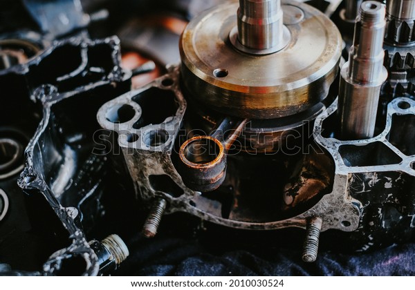 Motorcycle engine\
connecting rod\
repair.