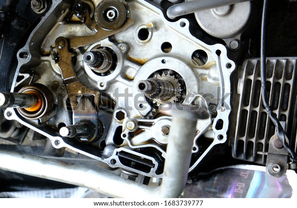 Motorcycle engines, motorcycles have been repaired\
by mechanic for a long\
time\
