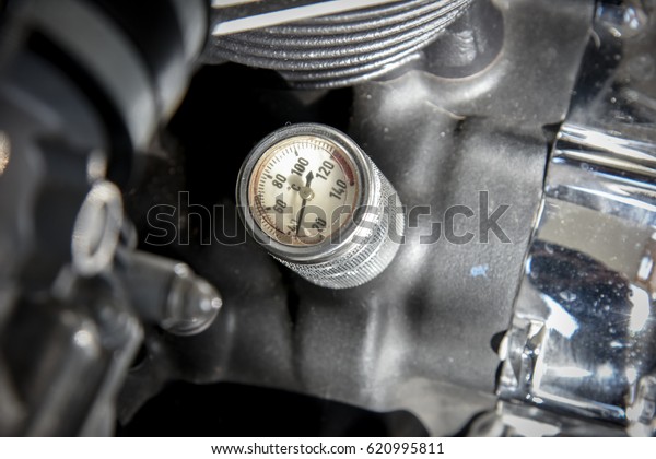 motorcycle oil temperature\
gauge