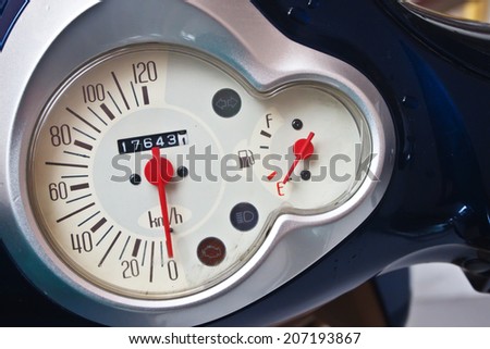 Motorcycle speedometer bord close up