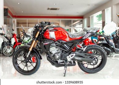 Honda Cb150r Images Stock Photos Vectors Shutterstock