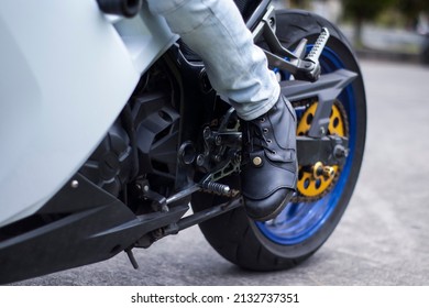 Motorcyclists Wear Shoe Protectors Make Shoes Safer From Damage When Shifting Gears