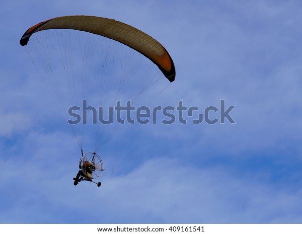 motorized hang glider slide mountain