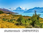 Mount Cook with Lake Pukaki, Canterbury, South Island, New Zealand, Oceania.
Lake Pukaki with Mount Cook in the background.