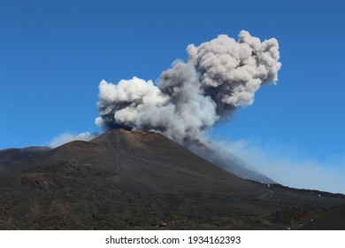 Mount Etna eruption Sicily summer