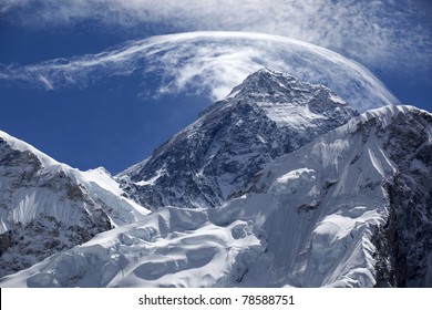 Mount. Everest, 8850m Highest Mountain.