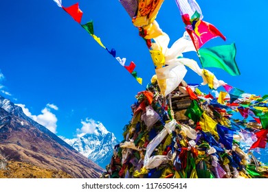 Mount Everest Memorial Climbers Nepal Stock Photo 1176505414 | Shutterstock