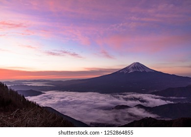 富士 雲海 の画像 写真素材 ベクター画像 Shutterstock