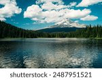 Mount Hood Reflecting in Trillium Lake, Hood National Forest, Oregon	
