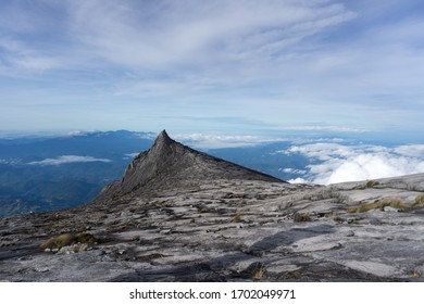 1,908 Highest malaysia mountain Images, Stock Photos & Vectors ...