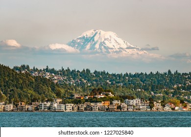 1,948 Mt rainier seattle Images, Stock Photos & Vectors | Shutterstock