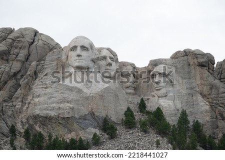 Mount Rushmore Faces of Founding Fathers